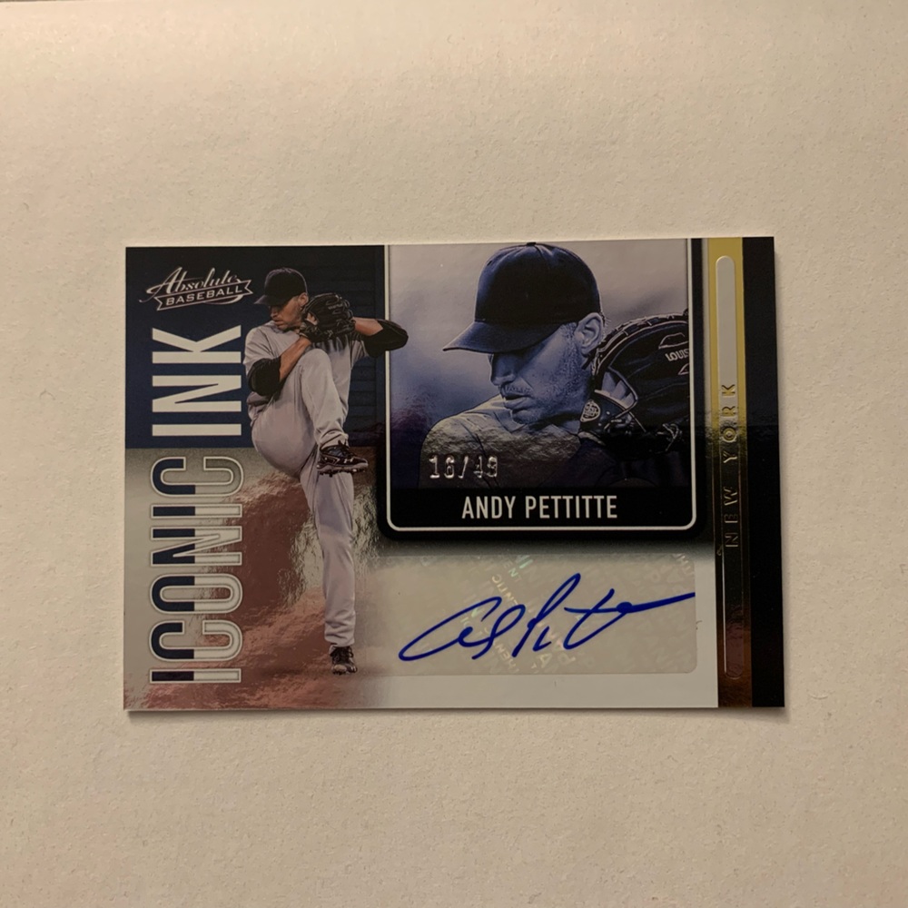 2022 Panini Absolute Andy Pettitte Spectrum Blue Iconic Ink SP /49 Yankees